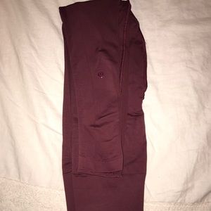 Dark red lulu lemon leggings